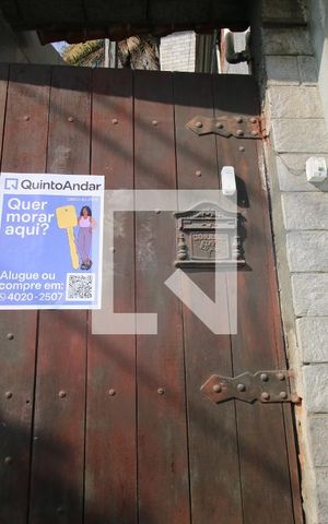 Casa à venda com 100m², 2 quartos e sem vagaPlaca
