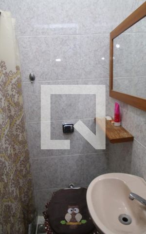 Casa à venda com 100m², 2 quartos e sem vagaBanheiro da Suíte 2