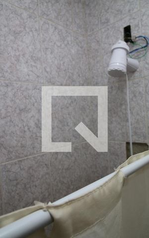 Casa à venda com 100m², 2 quartos e sem vagaBanheiro da Suíte 2