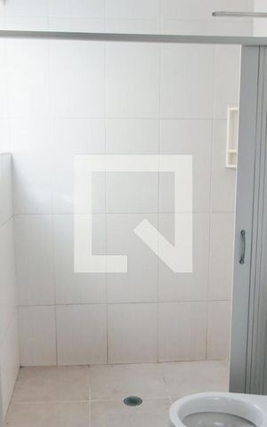 Casa para alugar com 50m², 1 quarto e sem vaga Casa para alugar com 50m², 1 quarto e sem vagaBanheiro