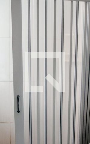 Casa para alugar com 50m², 1 quarto e sem vaga Casa para alugar com 50m², 1 quarto e sem vagaBanheiro