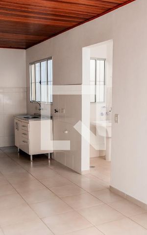 Casa para alugar com 50m², 1 quarto e sem vaga Casa para alugar com 50m², 1 quarto e sem vagaSala/Cozinha