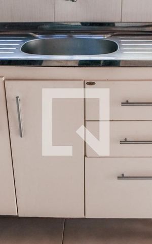 Casa para alugar com 50m², 1 quarto e sem vaga Casa para alugar com 50m², 1 quarto e sem vagaCozinha