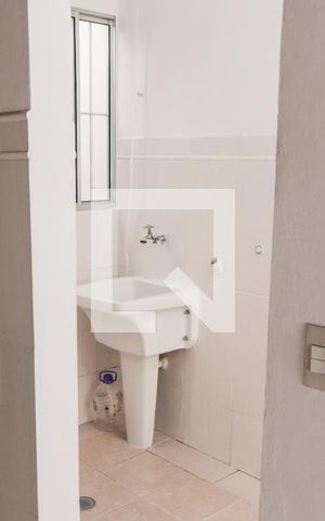 Casa para alugar com 50m², 1 quarto e sem vaga Casa para alugar com 50m², 1 quarto e sem vagaLavanderia