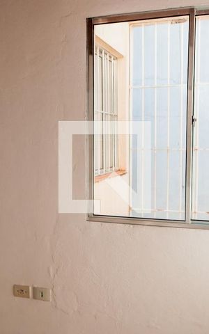 Casa para alugar com 50m², 1 quarto e sem vaga Casa para alugar com 50m², 1 quarto e sem vagaSala