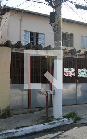 Casa à venda com 116m², 2 quartos e 2 vagasFachada
