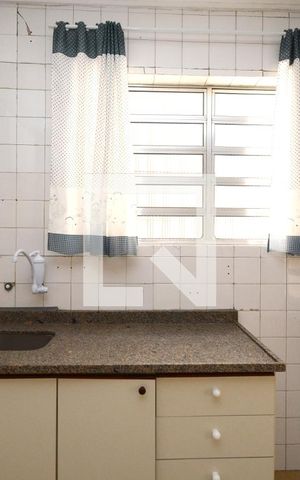 Casa à venda com 116m², 2 quartos e 2 vagasDetalhe da cozinha
