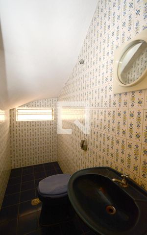 Casa à venda com 116m², 2 quartos e 2 vagasLavabo