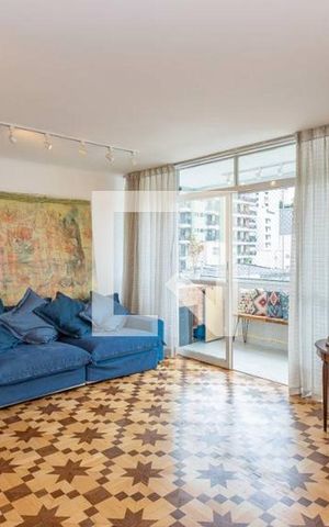 Apartamento à venda com 165m², 3 quartos e 1 vaga Apartamento à venda com 165m², 3 quartos e 1 vagaSala