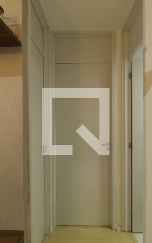 Apartamento para alugar com 45m², 2 quartos e 1 vagaSala - Corredor