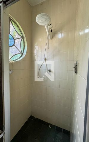 Casa à venda com 360m², 4 quartos e sem vaga Casa à venda com 360m², 4 quartos e sem vagaBanheiro da Suíte