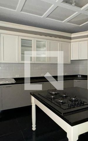 Casa de condomínio à venda com 1100m², 3 quartos e 8 vagasCozinha