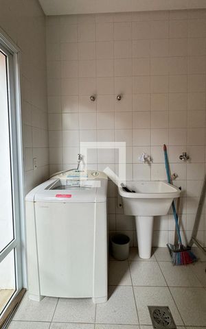 Casa de condomínio à venda com 1100m², 3 quartos e 8 vagasÁrea de Serviço