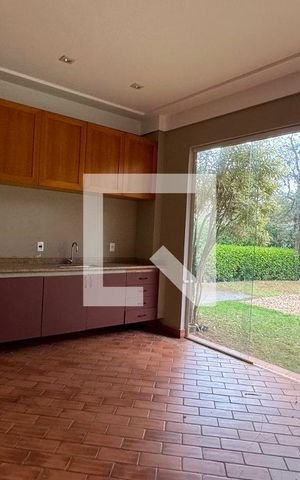 Casa de condomínio à venda com 1100m², 3 quartos e 8 vagasVaranda gourmet