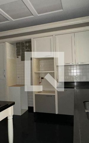 Casa de condomínio à venda com 1100m², 3 quartos e 8 vagasCozinha