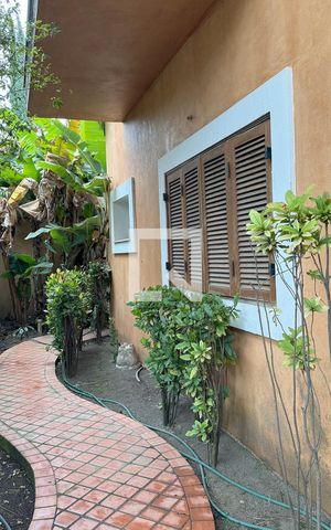 Casa de condomínio à venda com 1100m², 3 quartos e 8 vagasCorredor