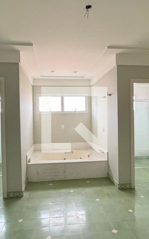 Casa de condomínio à venda com 1100m², 3 quartos e 8 vagasBanheiro da Suíte 3