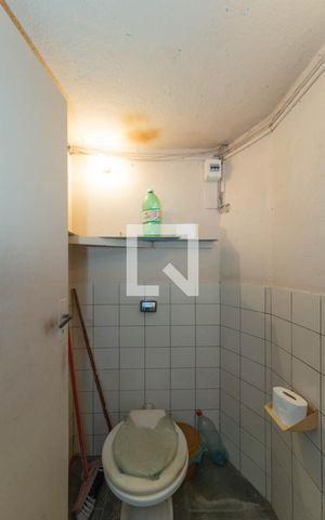 Casa à venda com 267m², 3 quartos e 1 vaga Casa à venda com 267m², 3 quartos e 1 vagaGaragem - Banheiro