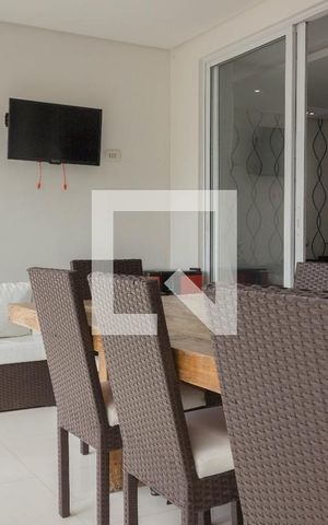 Casa de condomínio à venda com 580m², 4 quartos e 8 vagas Casa de condomínio à venda com 580m², 4 quartos e 8 vagasVaranda gourmet