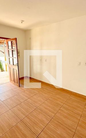 Casa para alugar com 40m², 1 quarto e sem vagaSala