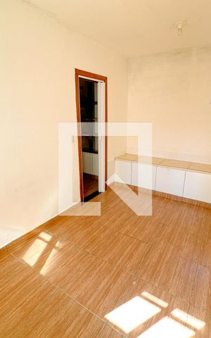 Casa para alugar com 40m², 1 quarto e sem vagaQuarto