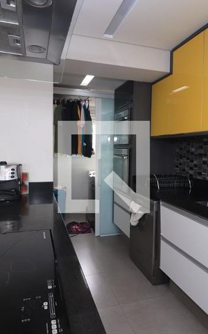 Apartamento para alugar com 248m², 3 quartos e 3 vagasCozinha