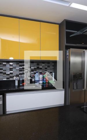 Apartamento para alugar com 248m², 3 quartos e 3 vagasCozinha