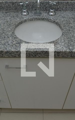 Apartamento à venda com 110m², 3 quartos e 2 vagasBanheiro da Suíte