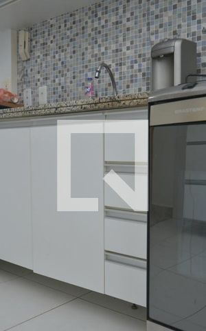 Apartamento à venda com 110m², 3 quartos e 2 vagasCozinha - Armários