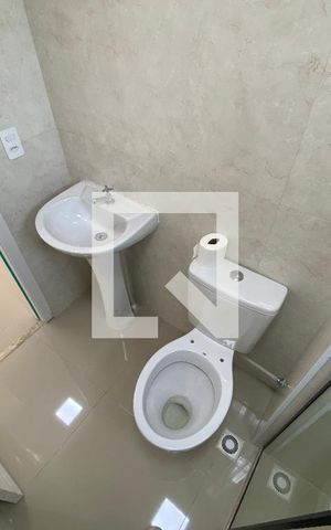 Apartamento para alugar com 44m², 2 quartos e sem vagaBanheiro