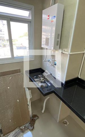 Apartamento para alugar com 44m², 2 quartos e sem vagaCozinha e Área de Serviço