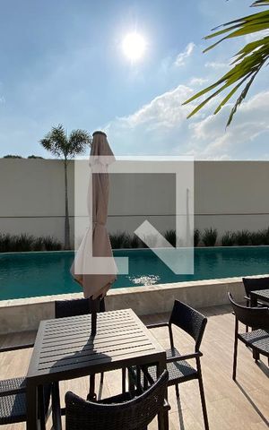 Apartamento para alugar com 44m², 2 quartos e sem vagaÁrea comum - Piscina