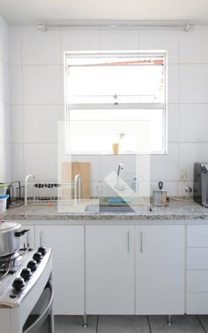 Apartamento à venda com 93m², 2 quartos e 2 vagasCozinha e Área de Serviço