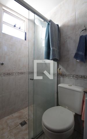 Apartamento à venda com 93m², 2 quartos e 2 vagasBanheiro da Suite
