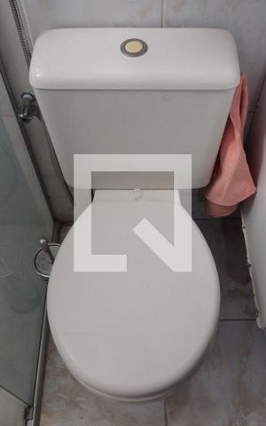Apartamento à venda com 93m², 2 quartos e 2 vagasBanheiro da Suite