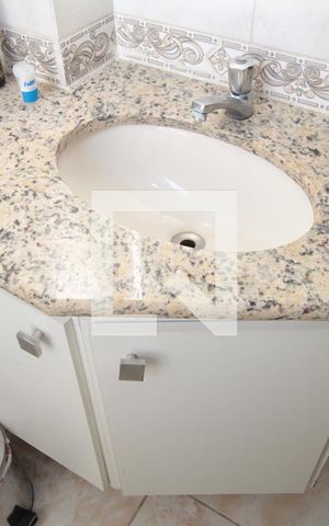 Apartamento à venda com 93m², 2 quartos e 2 vagasBanheiro Social