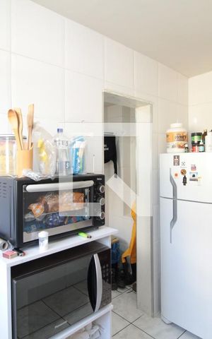 Apartamento à venda com 93m², 2 quartos e 2 vagasCozinha e Área de Serviço