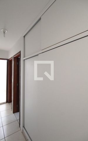 Apartamento à venda com 93m², 2 quartos e 2 vagasCorredor