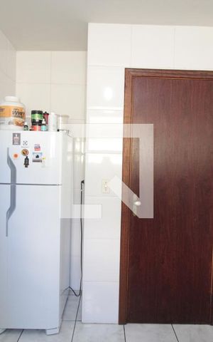 Apartamento à venda com 93m², 2 quartos e 2 vagasCozinha e Área de Serviço