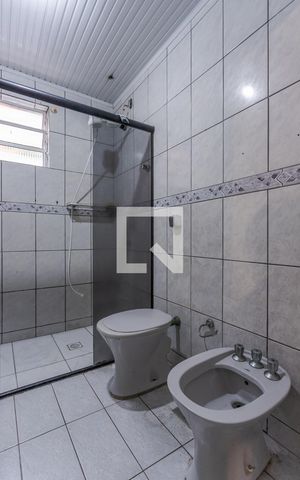 Casa à venda com 85m², 2 quartos e 2 vagasBanheiro