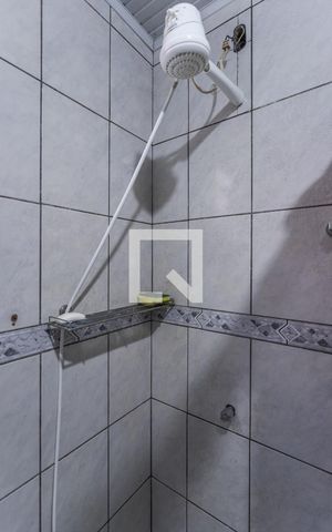 Casa à venda com 85m², 2 quartos e 2 vagasBanheiro