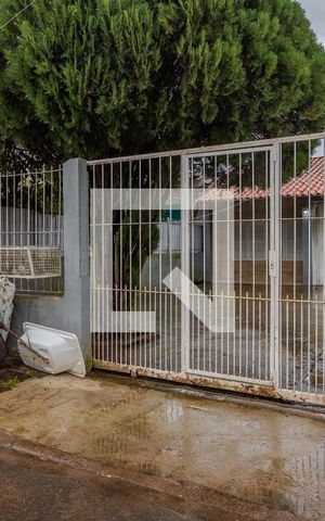 Casa à venda com 85m², 2 quartos e 2 vagasFachada