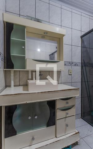Casa à venda com 85m², 2 quartos e 2 vagasBanheiro