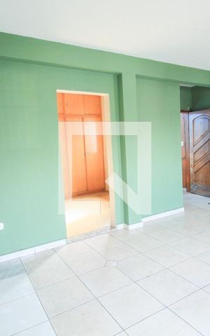 Casa à venda com 341m², 7 quartos e 2 vagas Casa à venda com 341m², 7 quartos e 2 vagasQuarto 1