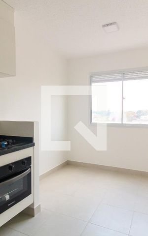 Apartamento à venda com 33m², 2 quartos e 1 vaga Apartamento à venda com 33m², 2 quartos e 1 vagaSala/Cozinha