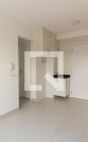 Apartamento à venda com 33m², 2 quartos e 1 vaga Apartamento à venda com 33m², 2 quartos e 1 vagaSala/Cozinha