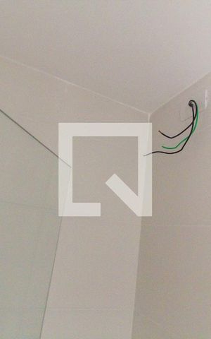 Apartamento à venda com 33m², 2 quartos e 1 vaga Apartamento à venda com 33m², 2 quartos e 1 vagaBanheiro
