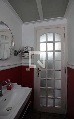 Casa à venda com 300m², 3 quartos e 6 vagasLavabo