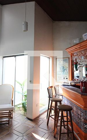 Casa à venda com 300m², 3 quartos e 6 vagasSala 2