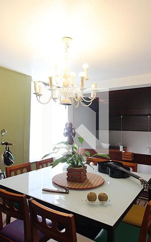 Casa à venda com 300m², 3 quartos e 6 vagasSala 3